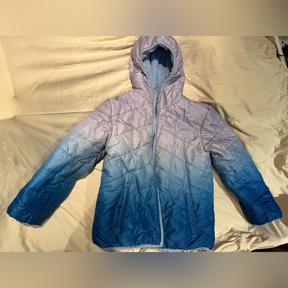 Girls medium (10-12), Eddie Bauer Blue Quilted/fleece reversible Jacket